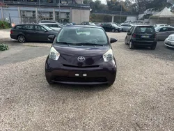 Viola Usata 2009 Toyota iQ Due volumi | 4999 € (Ottimo prezzo)