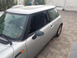 Grigio Usata 2002 Mini ONE Due volumi | 900 € (Super prezzo)