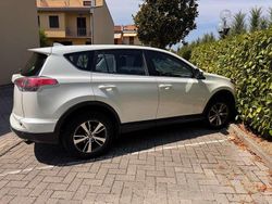 Usata 2017 Toyota RAV4 Business Edition SUV | 13.500 € (Ottimo prezzo)