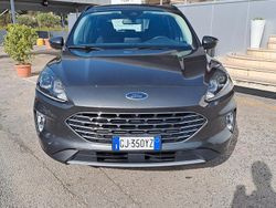 Grigio Usata 2022 Ford Kuga Business Edition SUV | 19.900 € (Buon prezzo)