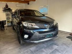 Blu Usata 2015 Toyota RAV4 Style Station wagon | 11.990 € (Buon prezzo)