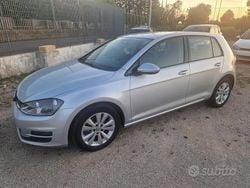 Grigio Usata 2014 VW Golf VII Tre volumi | 9900 € (Buon prezzo)