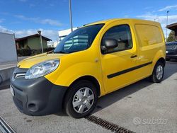 Giallo Usata 2018 Renault Kangoo Tre volumi | 7000 € (Ottimo prezzo)