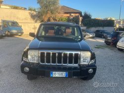 Nero Usata 2007 Jeep Commander Limited SUV | 5900 €