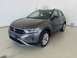 Indium grey Usata 2022 VW T-Roc Life SUV | 22.900 € (Buon prezzo)