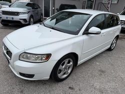 Bianco Usata 2011 Volvo V50 Plus Station wagon | 2500 € (Buon prezzo)