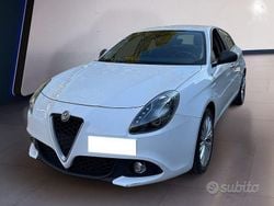 Bianco Usata 2017 Alfa Romeo Giulietta Business Tre volumi | 14.500 € (Molto cara)