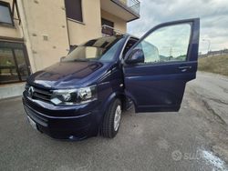 Blu Usata 2012 VW Caravelle Monovolume | 15.000 € (Buon prezzo)