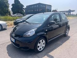 Nero Usata 2010 Toyota Aygo Due volumi | 1990 € (Ottimo prezzo)