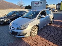 Grigio Usata 2014 Opel Astra Cosmo Tre volumi | 5900 € (Buon prezzo)