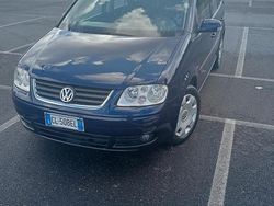 Blu Usata 2003 VW Touran Trendline Monovolume | 3500 €