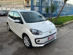 Bianco Usata 2012 VW up! Due volumi | 6900 € (Buon prezzo)