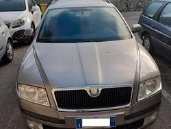 Marrone Usata 2008 Skoda Octavia Station wagon | 4999 € (Cara)