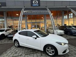 Bianco Usata 2017 Mazda 3 Exceed Tre volumi | 6900 € (Super prezzo)