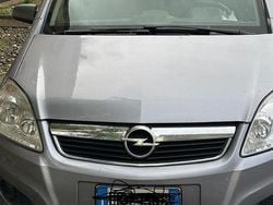 Grigio Usata 2008 Opel Zafira Monovolume | 2500 € (Buon prezzo)