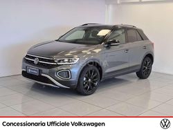 Grigio Usata 2023 VW T-Roc Style SUV | 24.790 € (Cara)
