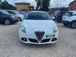 Bianco Usata 2013 Alfa Romeo Giulietta Exclusive Tre volumi | 10.900 € (Molto cara)