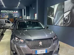 Grigio Usata 2020 Peugeot 2008 Allure SUV | 15.800 € (Buon prezzo)