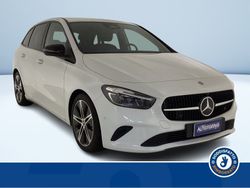 Bianco metallizzato Usata 2023 Mercedes B180 Advanced Monovolume | 31.800 € (Molto cara)