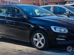 Nero Usata 2018 Volvo V60 Station wagon | 9900 € (Ottimo prezzo)