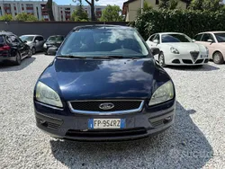 Usata 2007 Ford Focus Titanium Tre volumi | 1999 € (Buon prezzo)