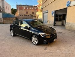 Grigio Usata 2022 Renault Clio V Intens Tre volumi | 14.500 € (Buon prezzo)