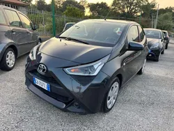 Grigio Usata 2020 Toyota Aygo X-play Due volumi | 9900 € (Ottimo prezzo)