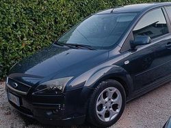 Blu Usata 2008 Ford Focus Tre volumi | 2500 € (Cara)