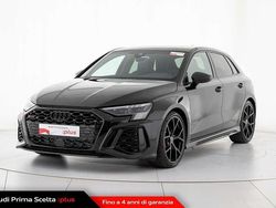 Nero mythos metallizzato Usata 2024 Audi RS3 Sportback Ambiente Due volumi | 63.900 € (Buon prezzo)