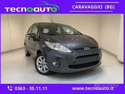 Grigio Usata 2010 Ford Fiesta Titanium Due volumi | 8400 € (Molto cara)