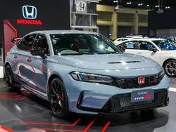 Bianco Nuova 2025 Honda Civic Type R Tre volumi | 52.500 € (Buon prezzo)