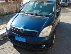 Usata 2002 Toyota Corolla Monovolume | 800 € (Buon prezzo)