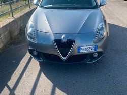 Grigio Usata 2017 Alfa Romeo Giulietta Tre volumi | 7000 € (Super prezzo)