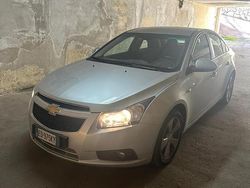 Usata 2000 Chevrolet Cruze Tre volumi | 4500 €