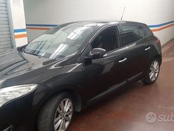 Nero Usata 2009 Renault Mégane Tre volumi | 4000 €