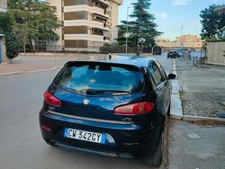 Blu Usata 2006 Alfa Romeo 147 Due volumi | 1500 € (Buon prezzo)