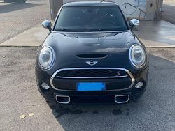 Nero Usata 2016 Mini Cooper SD Due volumi | 9500 € (Buon prezzo)