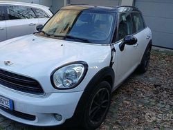 Bianco Usata 2015 Mini Cooper Countryman SUV | 11.900 € (Molto cara)