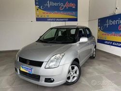 Argento metallizzato Usata 2006 Suzuki Swift GL Due volumi | 4900 € (Buon prezzo)