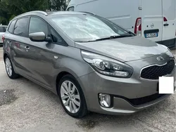 Grigio Usata 2016 Kia Carens Monovolume | 9500 € (Cara)