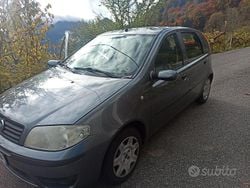 Grigio Usata 2005 Fiat Punto Tre volumi | 1500 € (Ottimo prezzo)