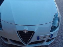 Bianco Usata 2010 Alfa Romeo Giulietta Tre volumi | 2400 € (Ottimo prezzo)