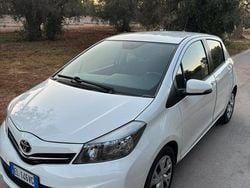 Bianco Usata 2012 Toyota Yaris Due volumi | 6500 € (Molto cara)
