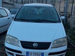 Bianco Usata 2004 Fiat Idea Monovolume | 890 €