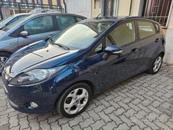 Blu Usata 2012 Ford Fiesta Tre volumi | 3350 € (Ottimo prezzo)