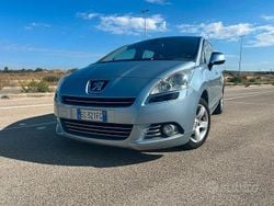 Blu Usata 2010 Peugeot 5008 Monovolume | 5499 € (Cara)