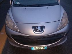 Grigio Usata 2006 Peugeot 207 Tre volumi | 400 € (Super prezzo)
