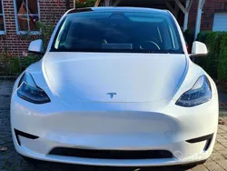 Bianco Usata 2024 Tesla Model Y Standard Range SUV | 37.800 € (Buon prezzo)