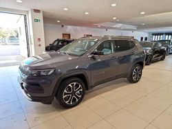 Grigio Usata 2022 Jeep Compass SUV | 18.400 € (Buon prezzo)