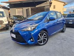 Blu/azzurro Usata 2018 Toyota Yaris Hybrid Style Tre volumi | 10.900 € (Buon prezzo)